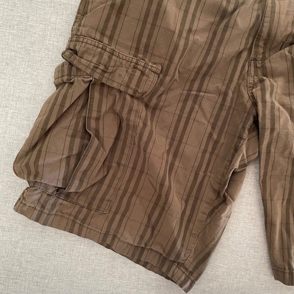 Patagonia Organic Cotton Striped Cargo Shorts Men's Size 36 Brown - Picture 10 of 13